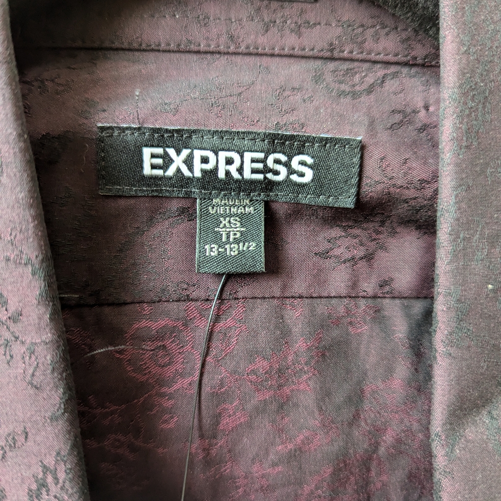 Express | Size XS 13-13.5 Men | Buttondown | Purple Paisley - Picture 2 of 6